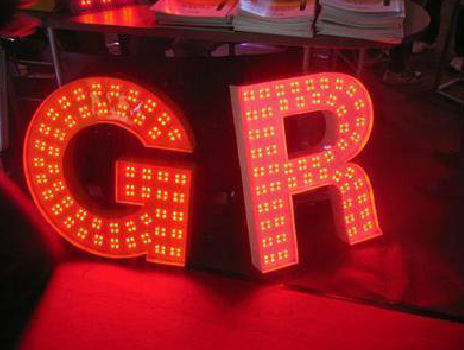 织金LED发光字常见的安装误区。